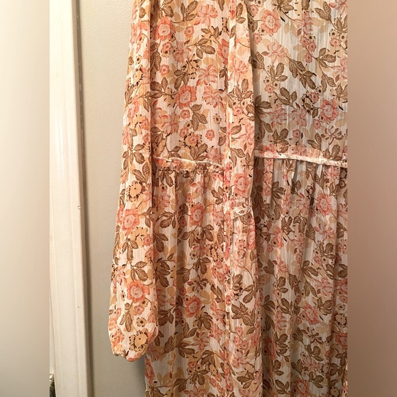 Floral Sheer duster. - Picture 3 of 6